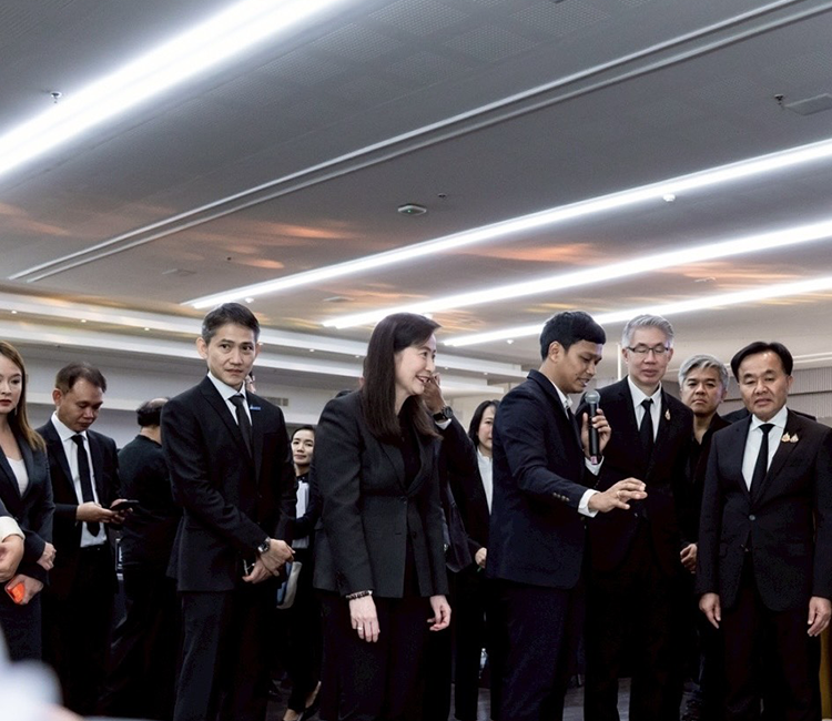 คุณ สุวณา ปิยะพิสุทธิ์